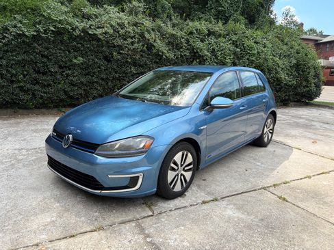 Used 2016 Volkswagen e-Golf SEL Premium FWD image 1