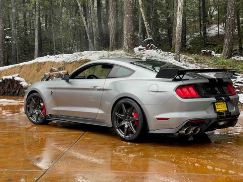 Used 2021 Ford Mustang Shelby GT500 w/ Carbon Fiber Track Pack image 5