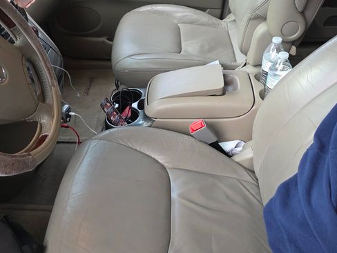 Used 2004 Toyota Sienna XLE Limited image 10