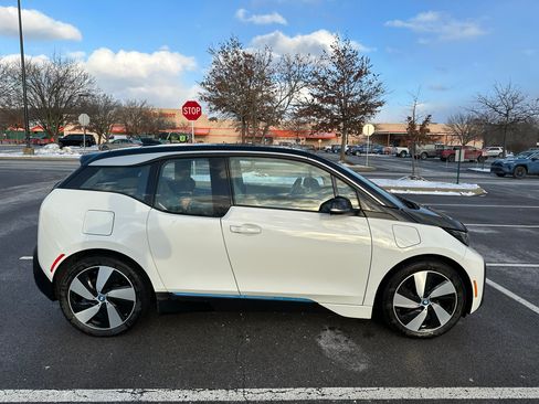 Used 2019 BMW i3 w/ Range Extender image 2