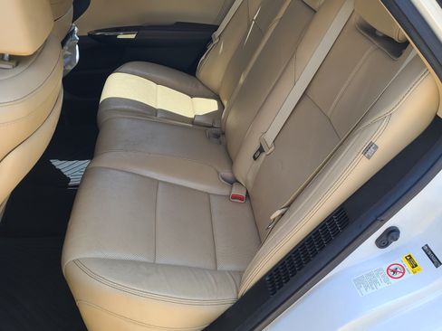 Used 2013 Toyota Avalon Limited FWD image 21