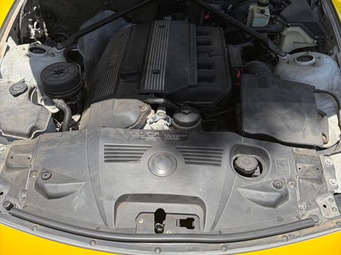 Used 2003 BMW Z4 2.5i RWD image 6