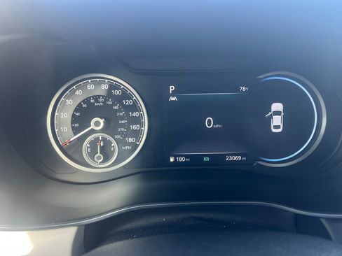 Used 2023 Genesis G70 3.3T w/ Sport Prestige Package image 10