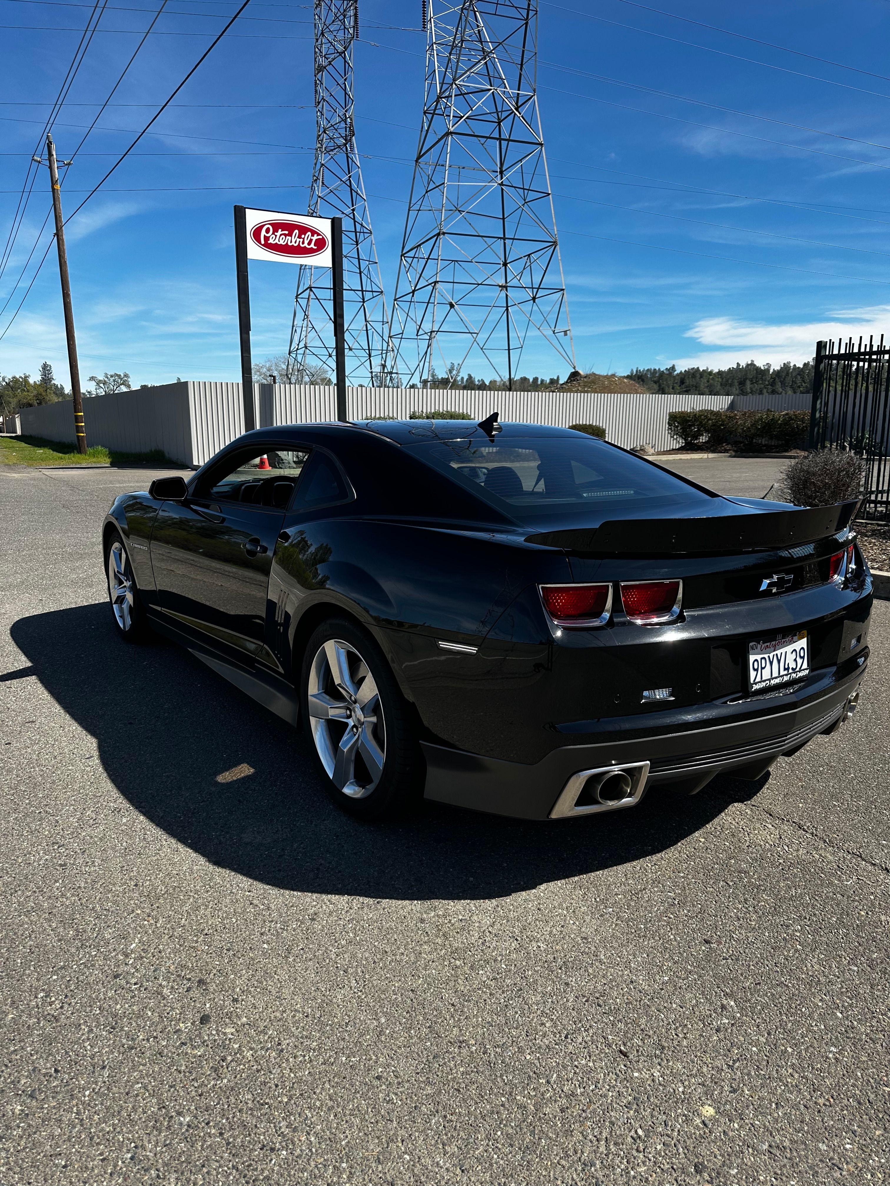 Used 2010 Chevrolet Camaro SS w/ RS Package RWD image 9