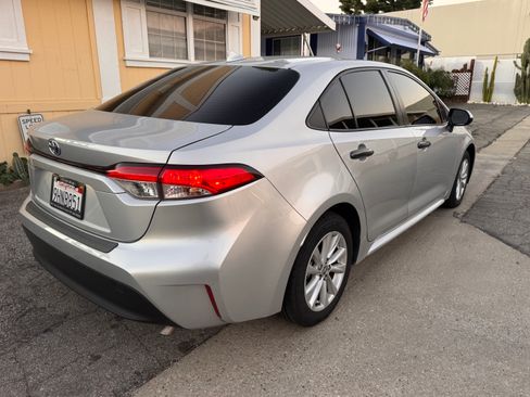 Used 2023 Toyota Corolla LE image 6