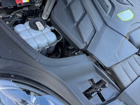 Used 2021 Porsche Cayenne E-Hybrid AWD/4WD image 18