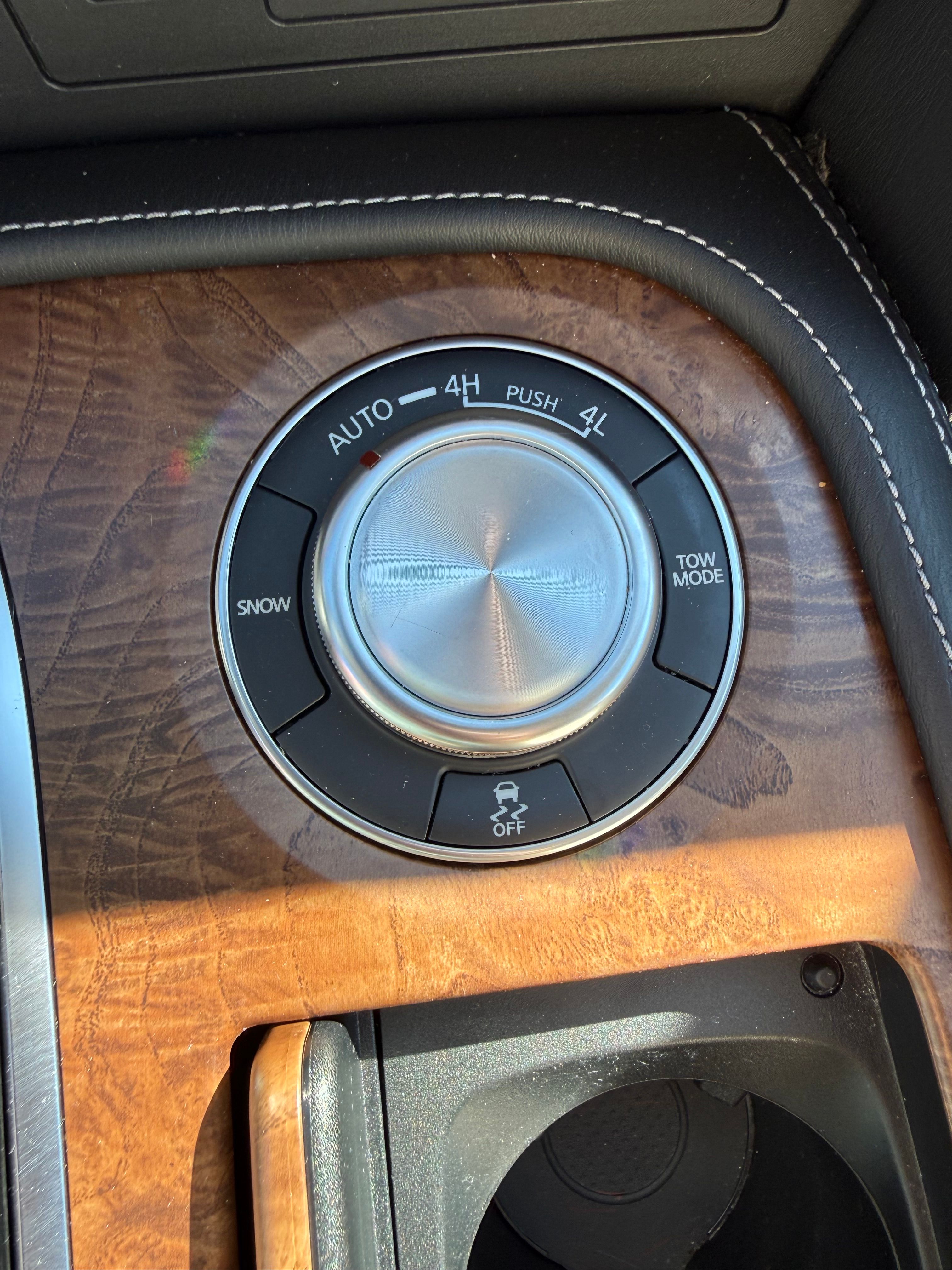 Used 2022 Nissan Armada SL AWD/4WD image 10