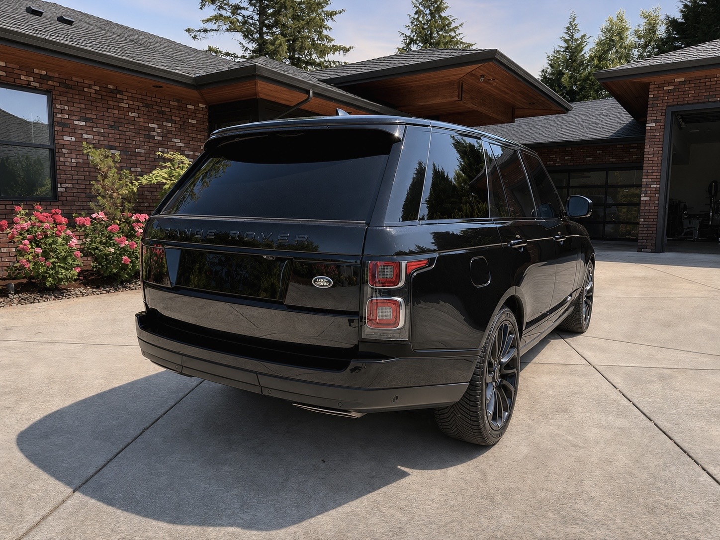 Used 2018 Land Rover Range Rover HSE AWD/4WD image 8