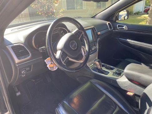 Used 2016 Jeep Grand Cherokee Limited AWD/4WD image 6