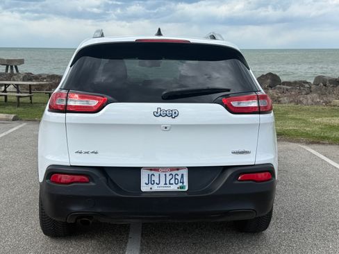 Used 2015 Jeep Cherokee Latitude w/ Comfort/Convenience Group image 4