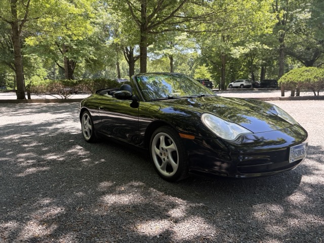 Used 2002 Porsche 911 Carrera 4 AWD/4WD image 6