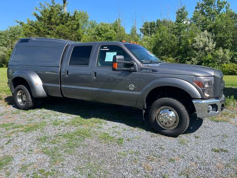 Used 2011 Ford F350 XLT w/ Advanced Security Group AWD/4WD image 11
