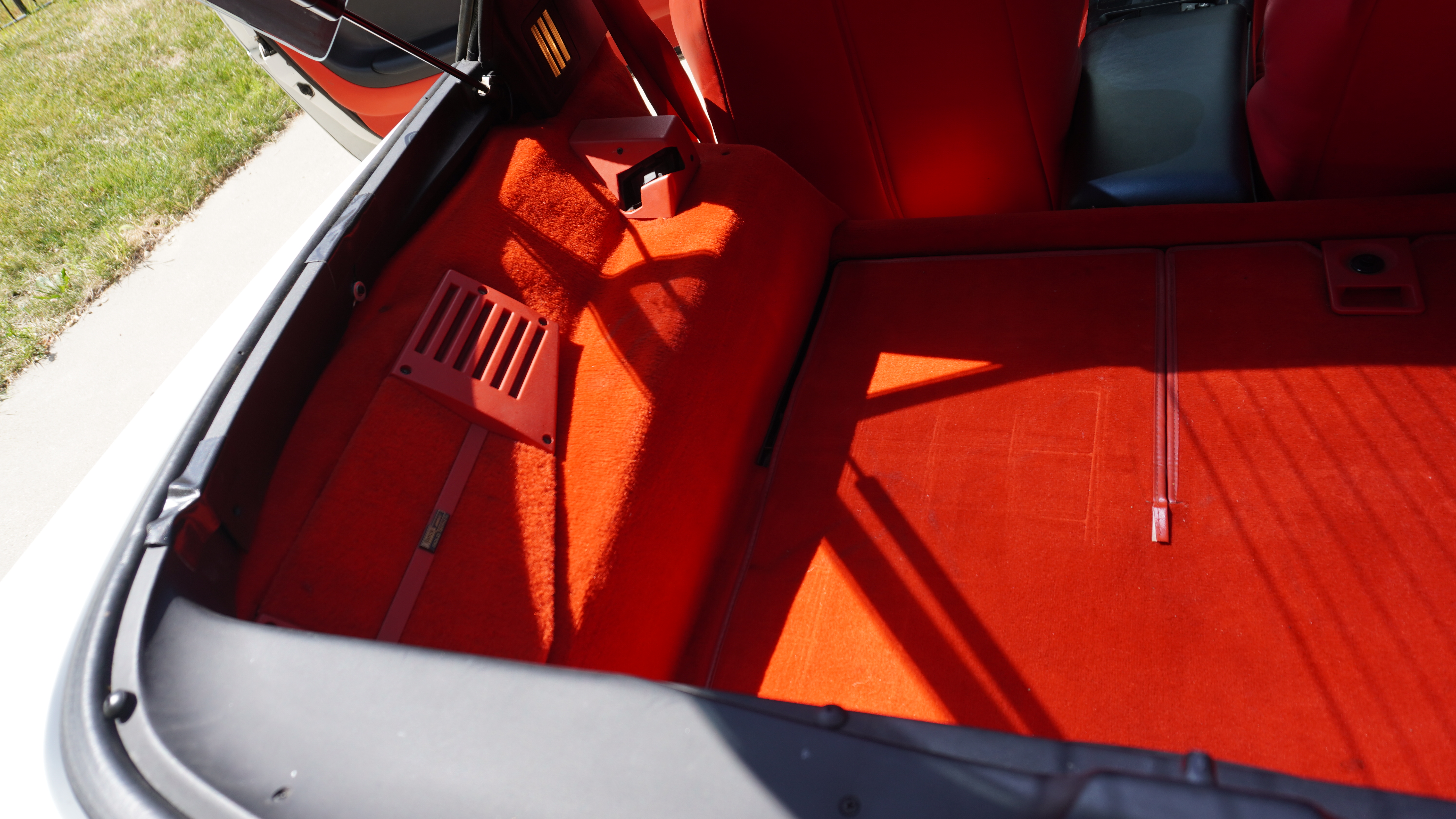Used 1994 Chevrolet Corvette Coupe RWD image 27