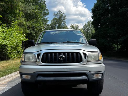 Used 2001 Toyota Tacoma 4x4 Double Cab image 2