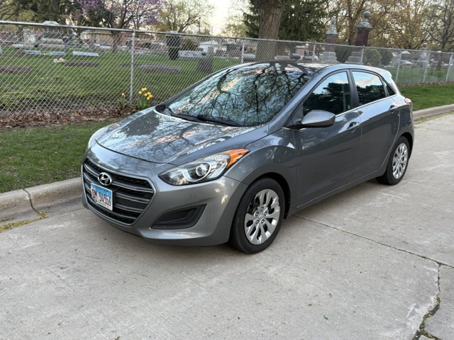 Used 2016 Hyundai Elantra GT FWD image 5