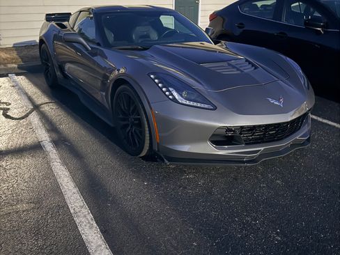 Used 2016 Chevrolet Corvette Z06 w/ 3LZ Preferred Equipment Group image 13