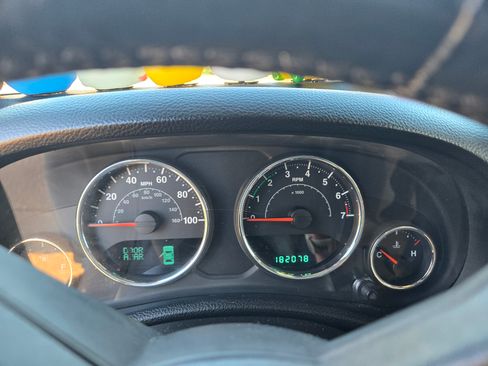 Used 2012 Jeep Wrangler Unlimited Sahara w/ Mopar Chrome Edition Group image 9