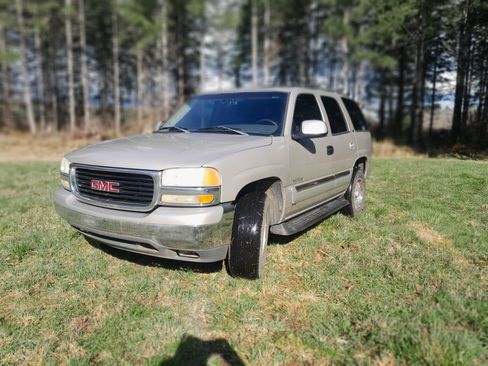 Used 2004 GMC Yukon SLT w/ 1SC Preferred Equipment Group image 8