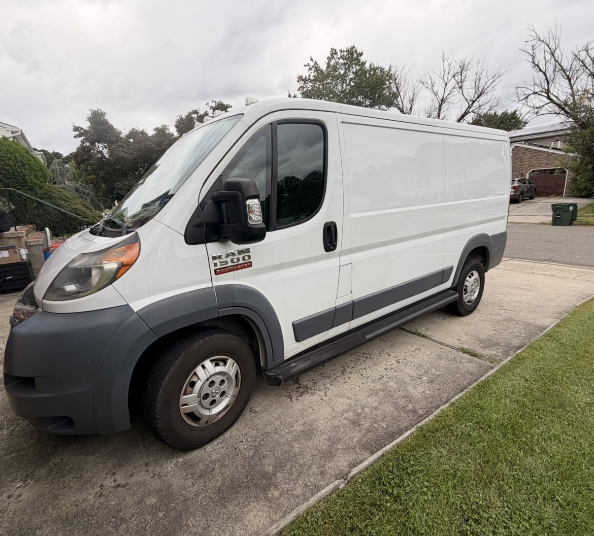 Used 2016 RAM ProMaster 1500 w/ Premium Appearance Group FWD image 4