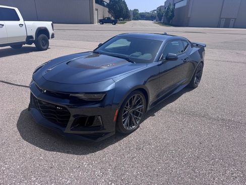 Used 2023 Chevrolet Camaro ZL1 RWD image 17