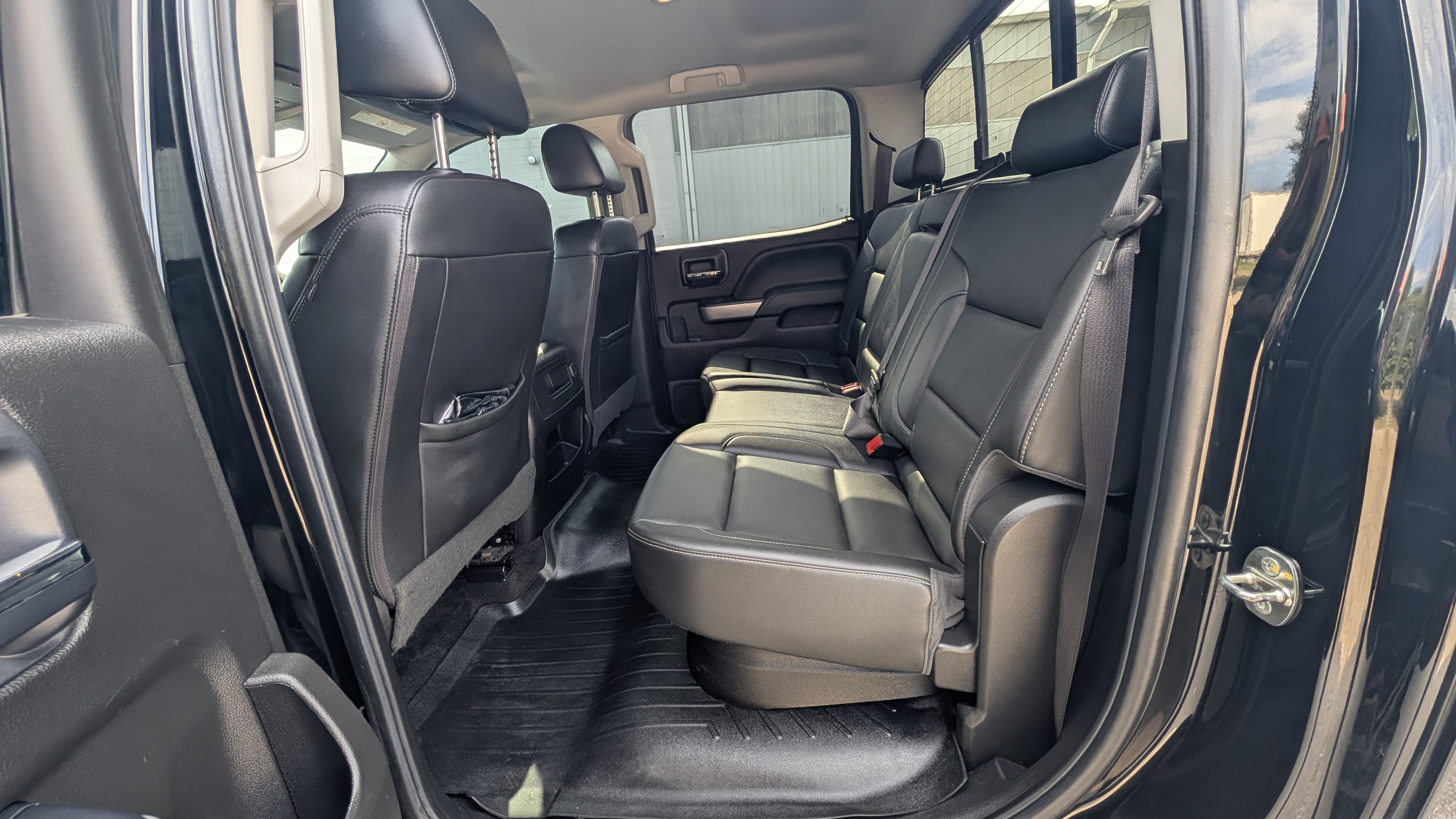 Used 2018 Chevrolet Silverado 2500 LTZ w/ Duramax Plus Package AWD/4WD image 15