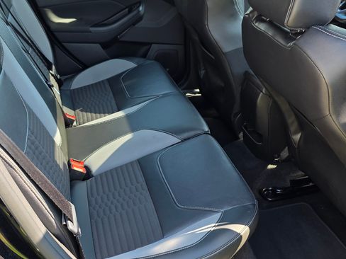 Used 2018 Ford Focus ST w/ Equipment Group 401A FWD image 27