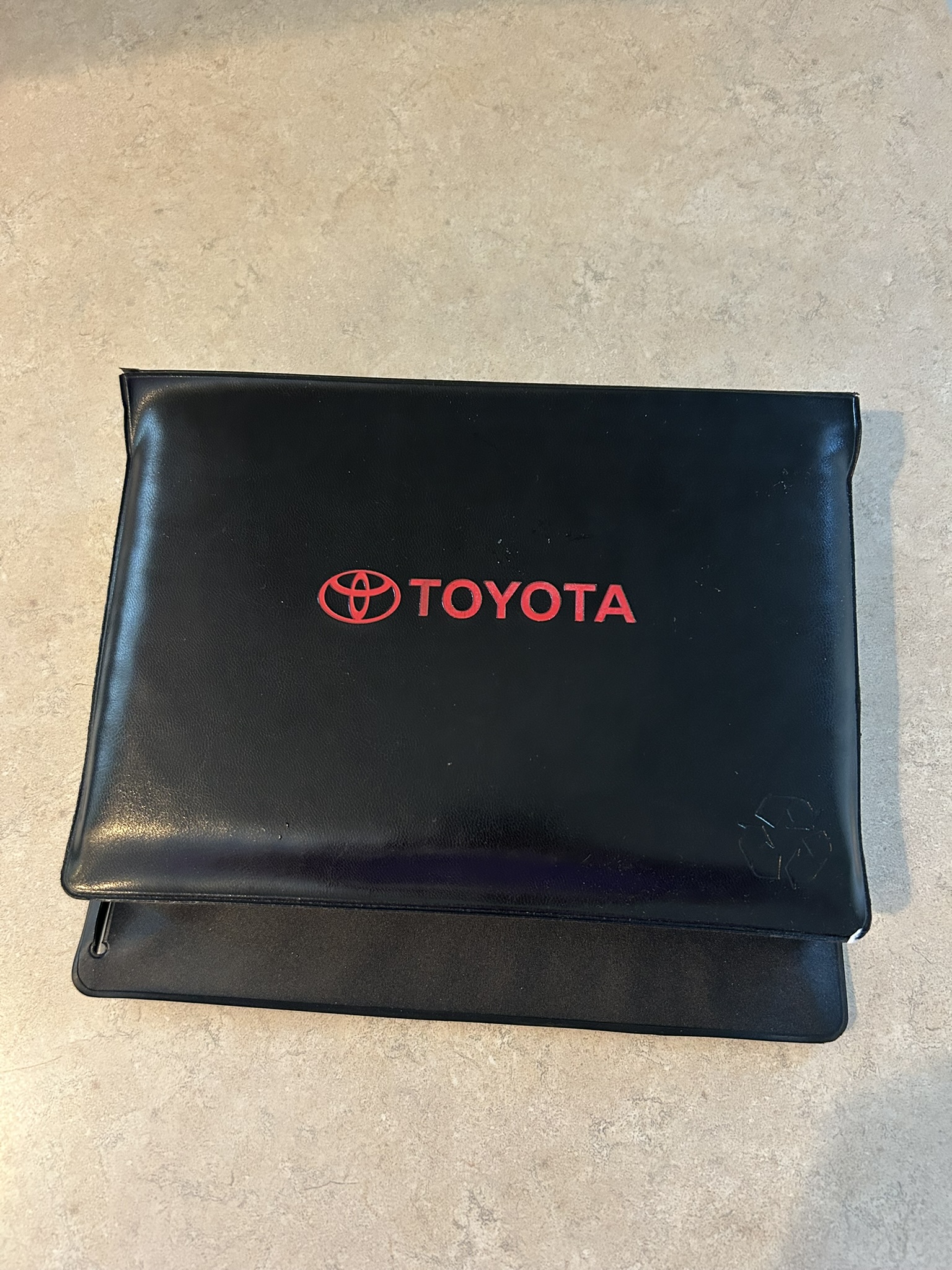 Used 2011 Toyota Sienna XLE FWD image 23