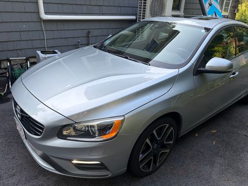 Used 2017 Volvo S60 T5 Dynamic w/ Vision Package AWD/4WD image 4