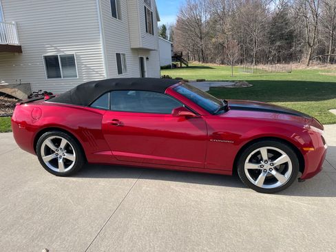 Used 2013 Chevrolet Camaro LT w/ RS Package image 9