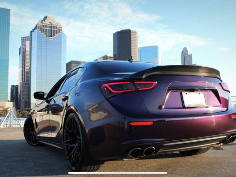 Used 2017 Maserati Ghibli image 2