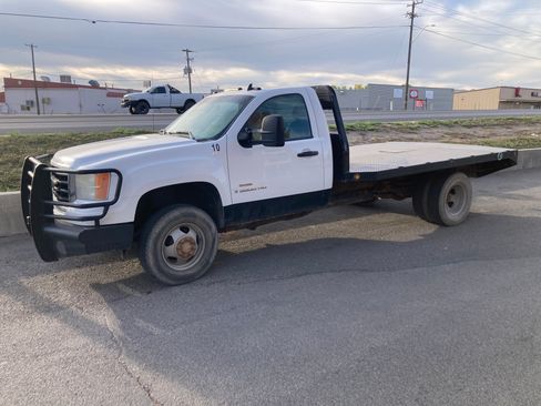 Used 2008 GMC Sierra 3500 SLE AWD/4WD image 1