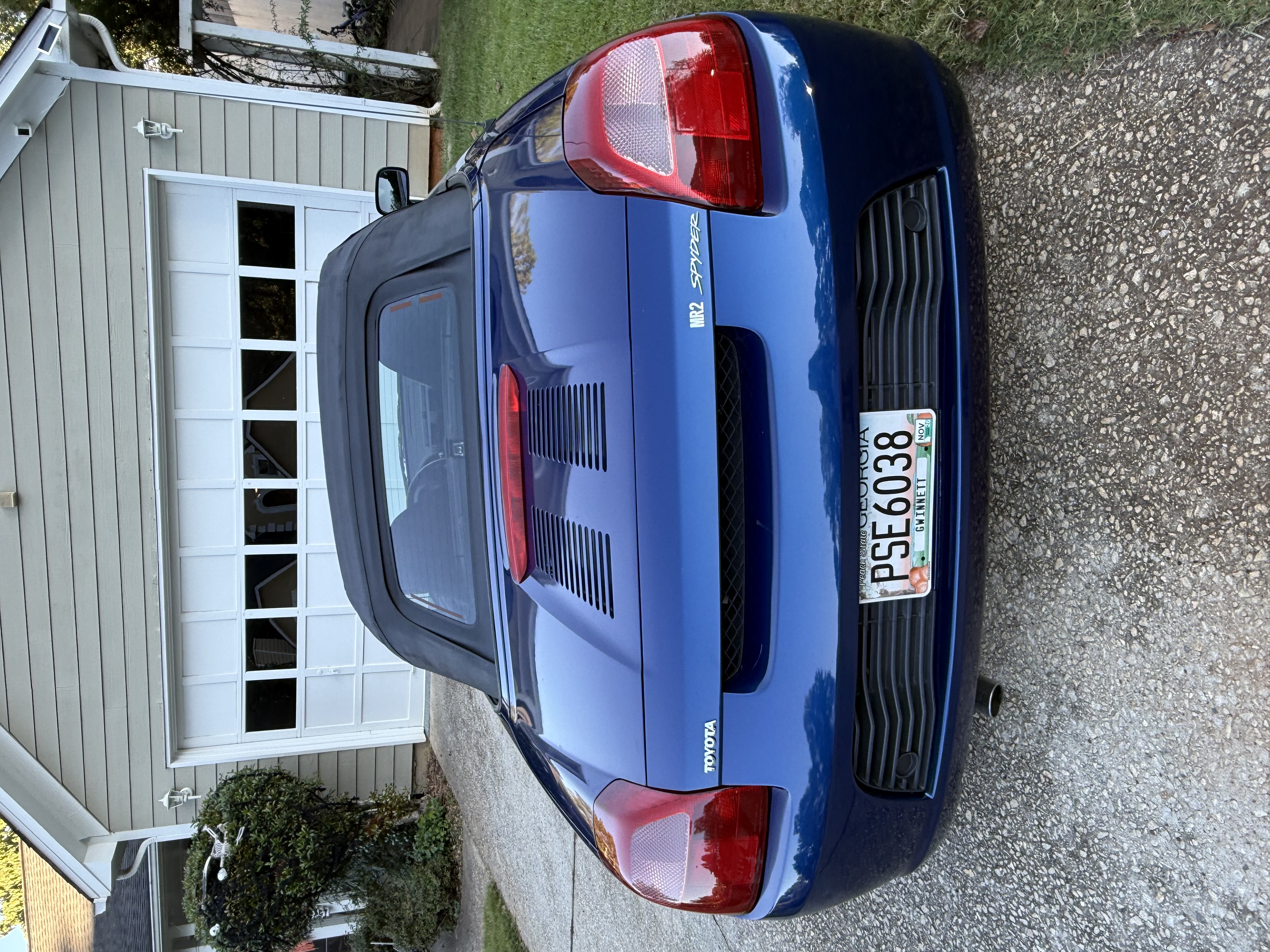Used 2002 Toyota MR2 RWD image 6