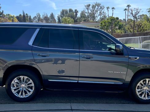 Used 2021 GMC Yukon SLT w/ Rear Media and Nav Package image 2