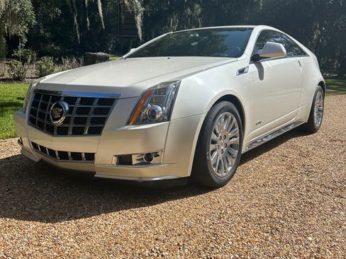 Used 2014 Cadillac CTS Performance image 1