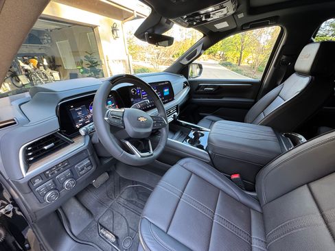 Used 2026 Chevrolet Tahoe High Country image 10