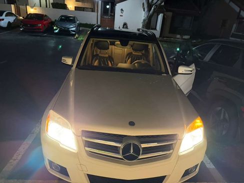 Used 2010 Mercedes-Benz GLK 350 2WD image 6