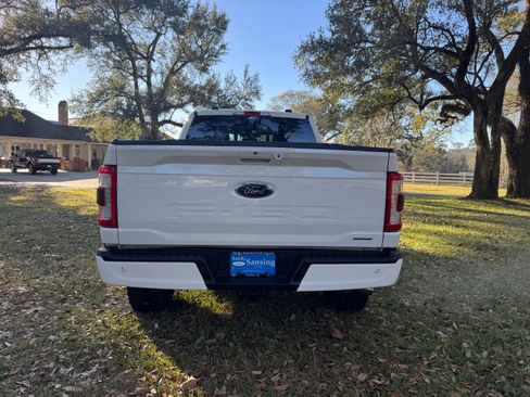 Used 2022 Ford F150 Lariat w/ Max Trailer Tow Package image 6