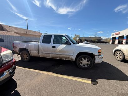 Used 2004 GMC Sierra 1500 SLT w/ Light Duty Power Package