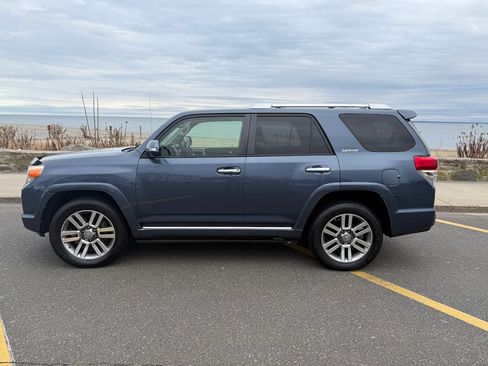 Used 2012 Toyota 4Runner Limited image 4