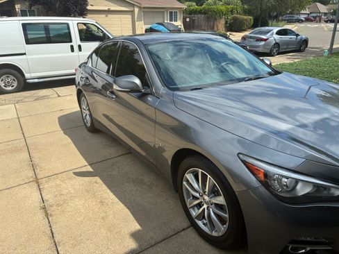 Used 2015 INFINITI Q50 Premium w/ Navigation Package RWD image 2
