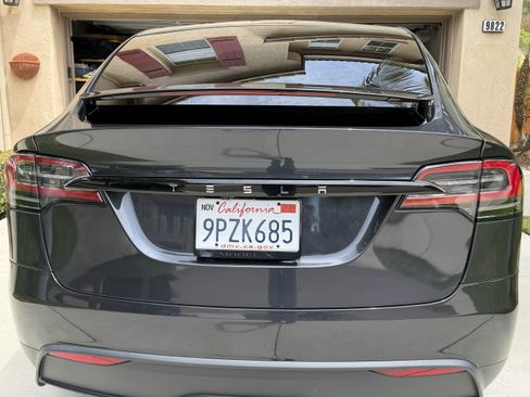 Used 2024 Tesla Model X AWD/4WD image 25