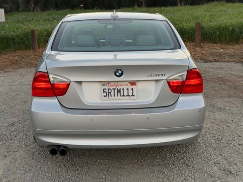 Used 2006 BMW 330i Sedan image 9