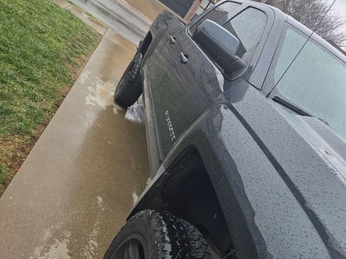 Used 2018 Chevrolet Silverado 1500 LT w/ All Star Edition image 8