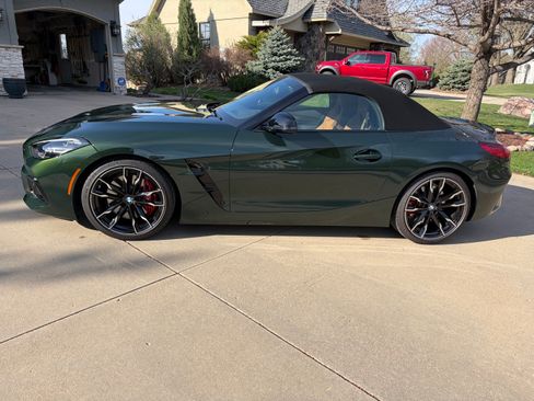 Used 2025 BMW Z4 M40i w/ Edition image 15