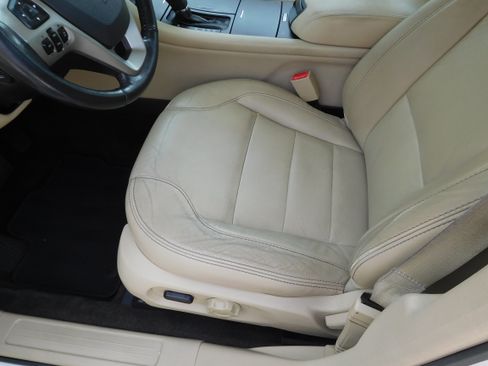 Used 2014 Ford Taurus SEL w/ Equipment Group 201A image 14