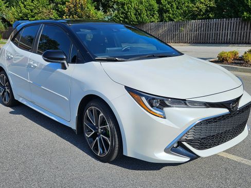 Used 2021 Toyota Corolla XSE image 8