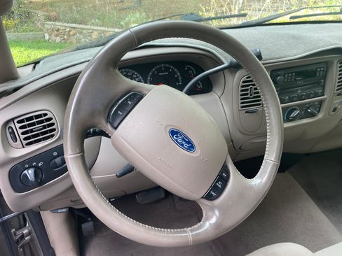 Used 2003 Ford F150 XLT RWD image 15