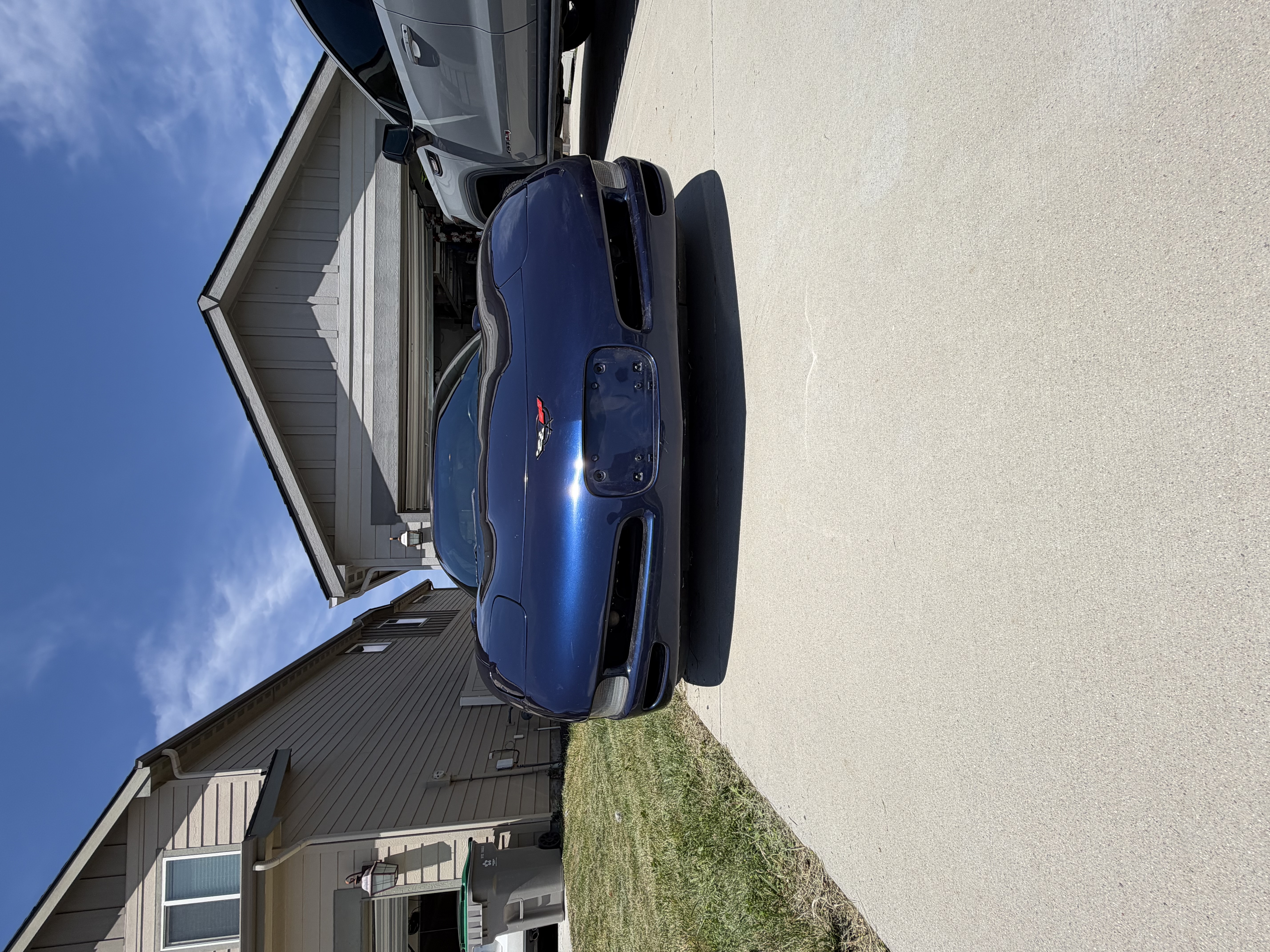 Used 2000 Chevrolet Corvette Coupe RWD image 4