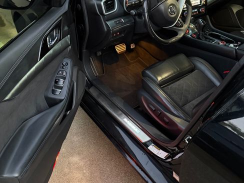 Used 2016 Nissan Maxima SR FWD image 17