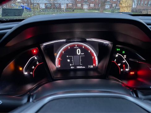 Used 2019 Honda Civic Sport image 12